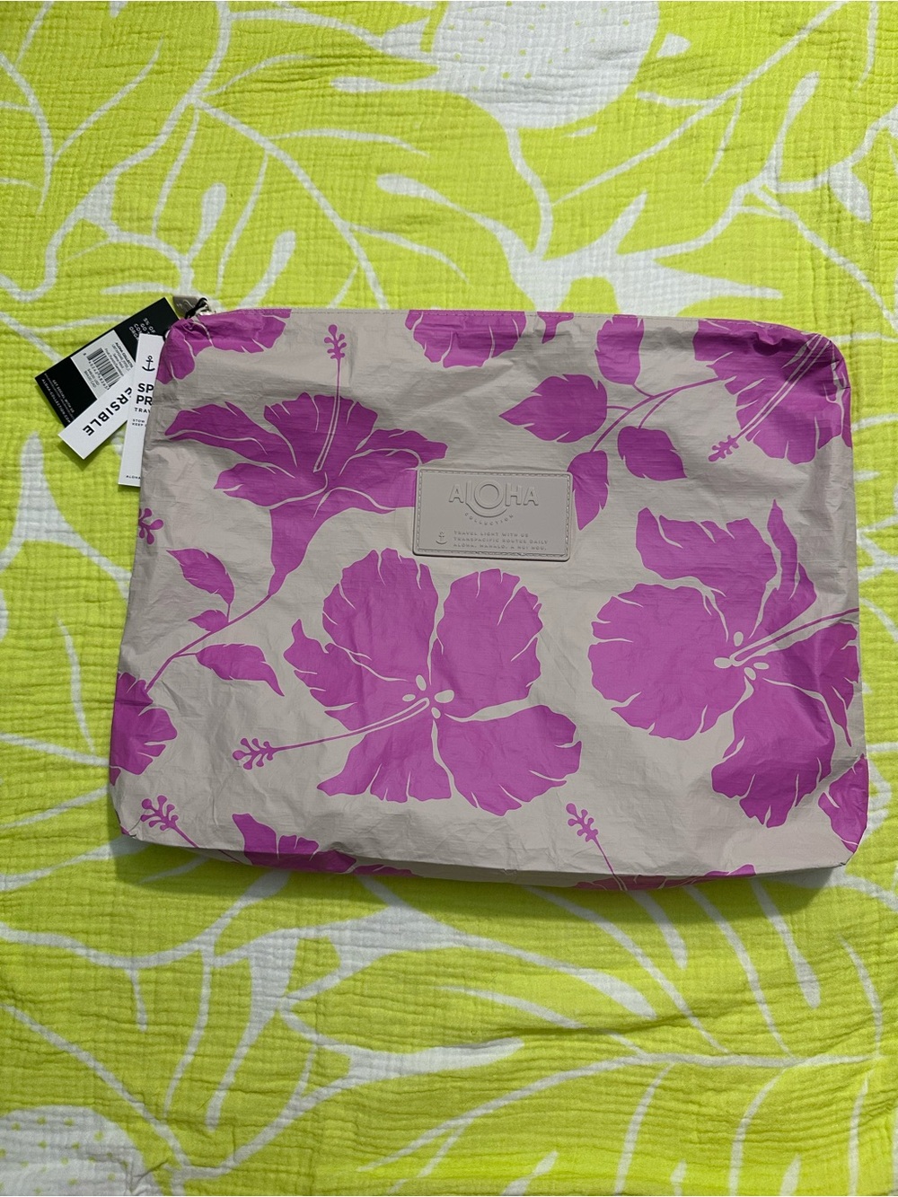 NWT Aloha Collection Salina Max Pouch - Fruit Punch On Sandstone